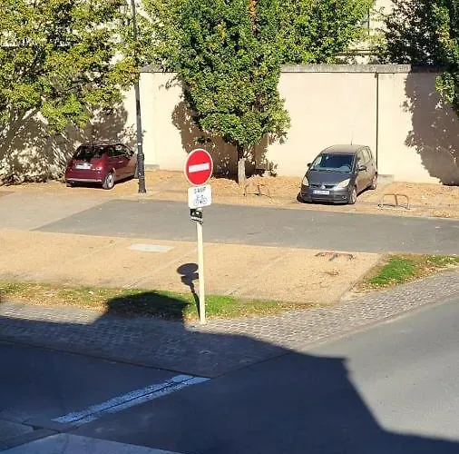 Appart' Cosy En Bord De Loire 쏘뮤흐